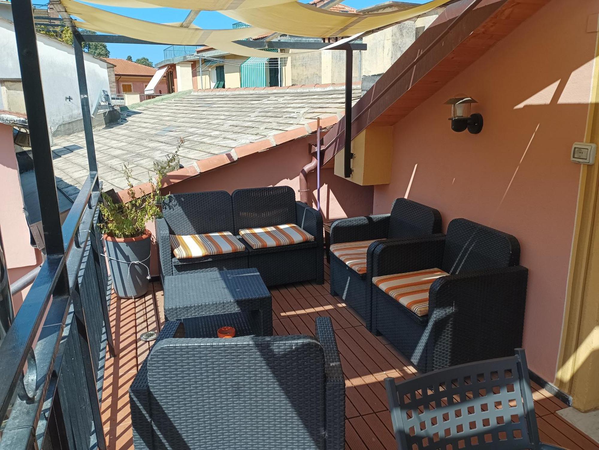 Delizioso Attico Con Ampio Terrazzo E Garage A Due Passi Dal Mare E Dalle Cinqueterre Lt-0485 Levanto Eksteriør billede